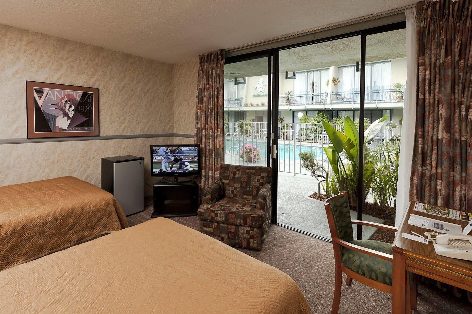 Travelodge Hotel At Lax ลอสแอนเจลิส ภายนอก รูปภาพ